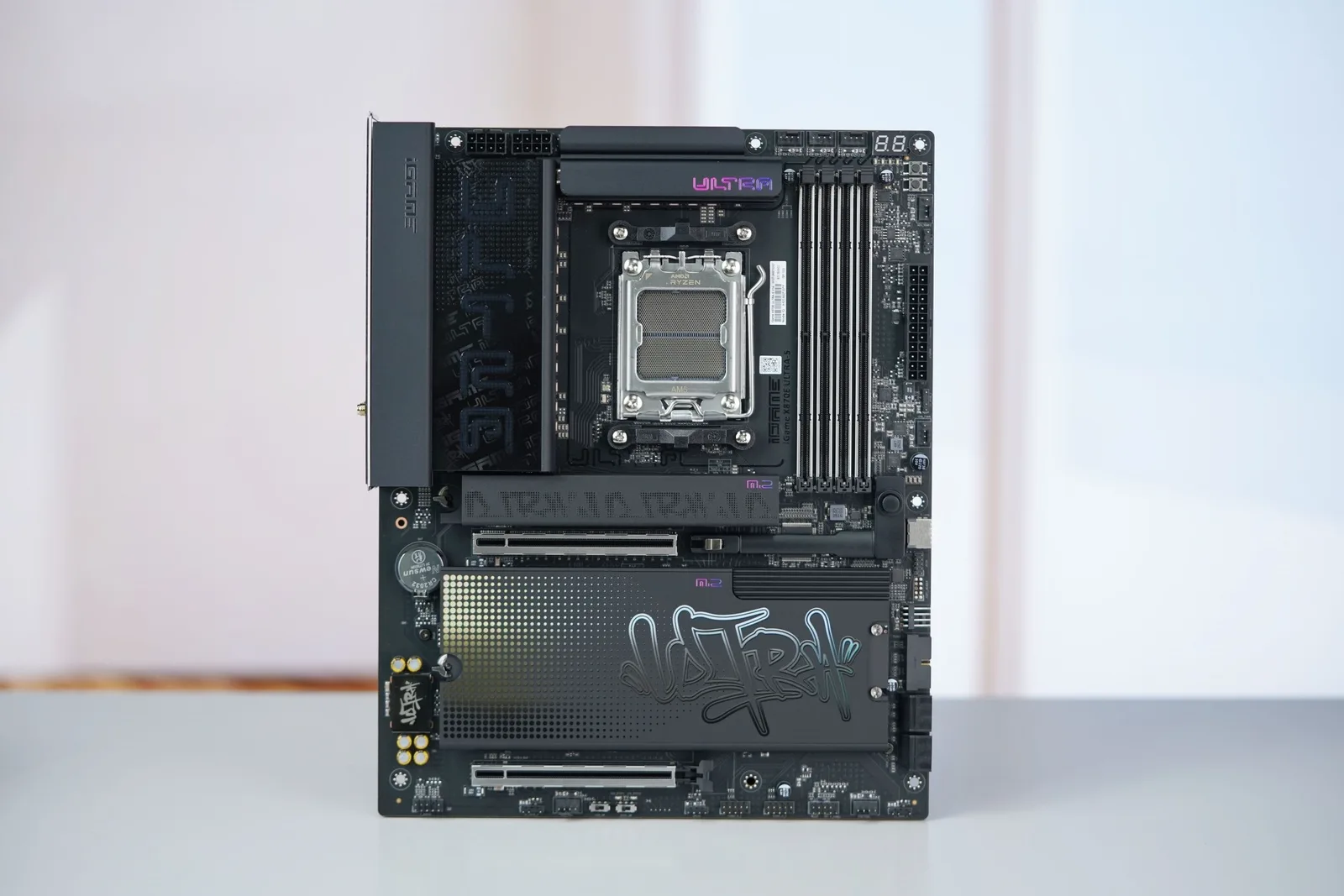 Thông tin tổng quan và tính năng nổi bật của bo mạch chủ Colorful iGame X870E Ultra-S