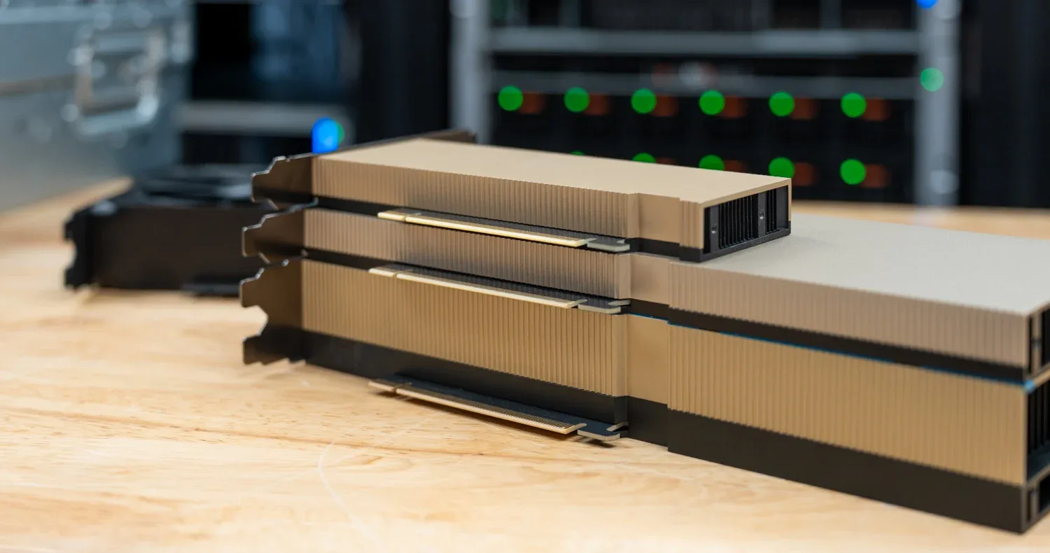 Sơ đồ kiến trúc HPE Private Cloud AI với các cụm GPU H200 và RTX PRO 6000 Blackwell