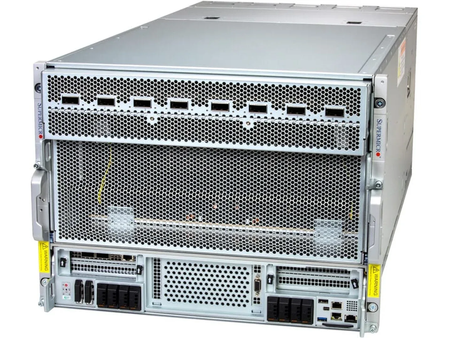 Hệ thống máy chủ Supermicro tích hợp 8 GPU NVIDIA B300 Blackwell Ultra trong kiến trúc Private Inference của Nutanix